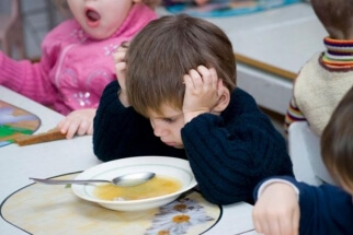 Россияне рассказали, какие блюда больше всего не любили в детстве 