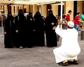 Гражданам ОАЭ разрешили употреблять алкоголь и сожительствовать вне брака