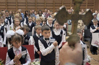 РПЦ предлагает включить священные тексты в школьную программу