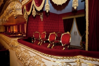 "Рособоронэкспорт" выкупил ложу в Большом театре за 10,5 млн рублей. Для иностранных гостей