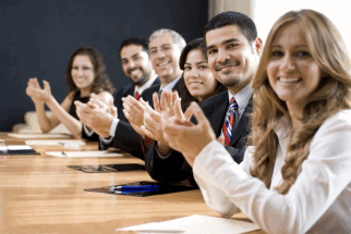 Более половины россиян по-настоящему уважают своего начальника