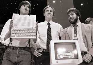 В Китае запретят книги Гейтса и Джобса