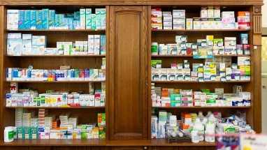 Россияне перестали тратить деньги на лекарства