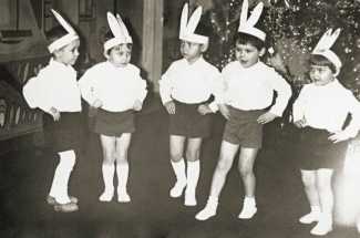 В детские сады Москвы начнут принимать детей с двух леn