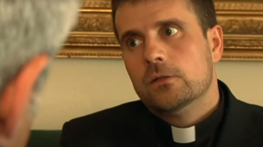 В Испании епископ ушел с поста ради женщины, которая пишет эротические романы