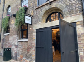 Единственный в мире музей вагины закрывается