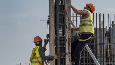 Мигрантов из Узбекистана отправят на строительство объектов космодрома Восточный