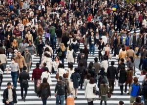 Москва и Петербург пополнились жителями