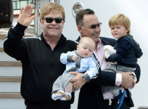  Ruspioner.ruредакция Ruspioner.ru Суд заставил все страны Евросоюза признавать однополые пары с детьми семьями