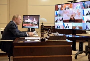 Андрей Колесников о том, как на встрече Владимира Путина с правительством пытались снизить цену на войну с вирусом