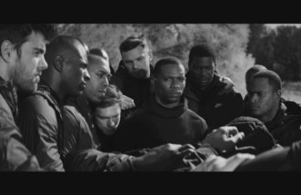 Москвич пожаловался в СК на отсутствие белых людей в рекламе Nike