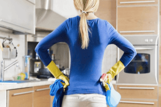 Россияне назвали самые нелюбимые домашние дела