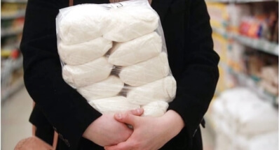 Росстат: сахар, корвалол, прокладки, кроссовки и легковые автомобили стали самыми подорожавшими товарами за неделю