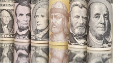 В Совфеде предложили ужесточить наказание за незаконный обмен валюты