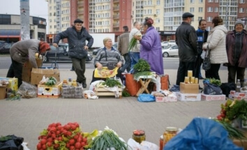 Минпромторг предложил вернуть торговлю «с рук»