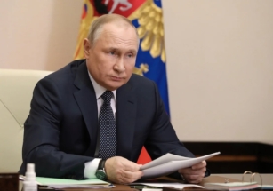 Андрей Колесников о том, как и кому Владимир Путин все разъяснил про газ в обмен на рубли 