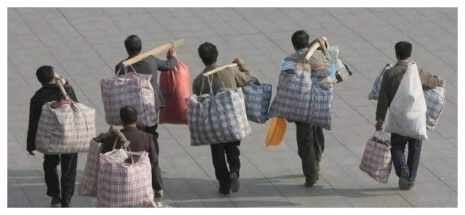 За первые три месяца текущего года из России в Таджикистан вернулись более 60 тысяч мигрантов, в Узбекистан - более 130 тысяч