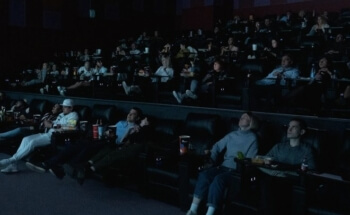 Российские власти нашли способ оставить в стране кино и музыку из «недружественных» государств