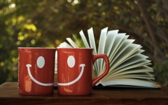 Россияне стали больше читать. Особым спросом пользуются книги по психологии и антиутопия Джорджа Оруэлла «1984»