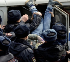 Москве пообещали новые комфортабельные автозаки