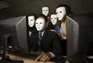 ЦРУ разместило на своем сайте и в соцсетях русскоязычную инструкцию, как связаться с разведкой США