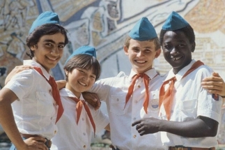 В Кремле хотят создать обновленный формат «пионерии»