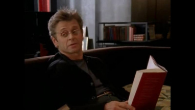 Весной и летом россияне чаще выбирают лирику Сергея Есенина, а осенью и зимой — Александра Пушкина